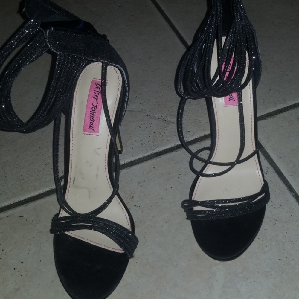 Stilletos